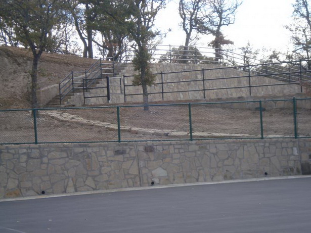 retaining-wall-fence-ideas-62_3 Подпорна стена ограда идеи
