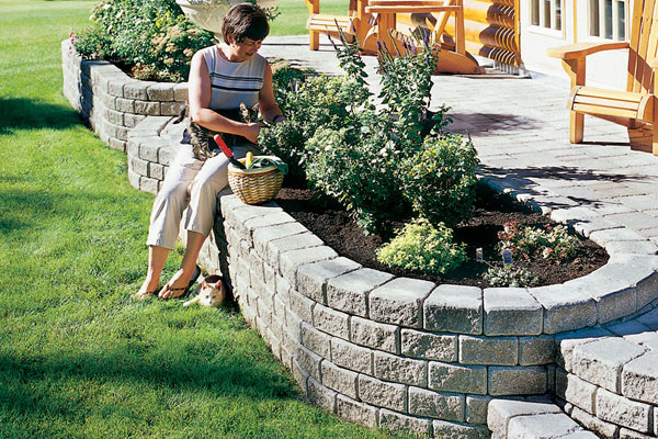 retaining-wall-ideas-for-sloped-backyard-19_16 Идеи за подпорна стена за наклонен заден двор