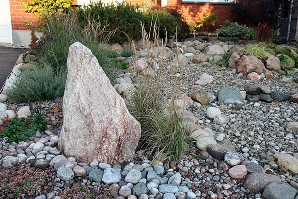 rock-garden-front-yard-03_15 Алпинеум преден двор