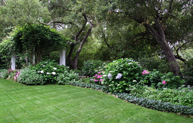 shady-backyard-landscaping-ideas-34_19 Сенчести задния двор озеленяване идеи