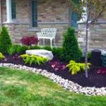 simple-front-yard-landscaping-ideas-on-a-budget-72_8 Прости идеи за озеленяване на предния двор на бюджет