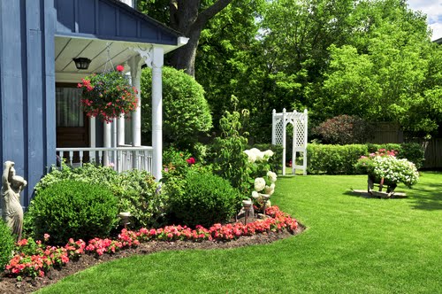 simple-landscaping-designs-front-house-09_5 Обикновено озеленяване дизайн предната къща