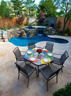small-backyard-designs-with-pool-38_10 Малки дизайни на задния двор с басейн