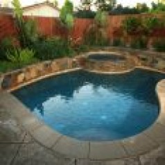 small-backyard-inground-pool-design-41_19 Малък заден двор вътрешен басейн дизайн