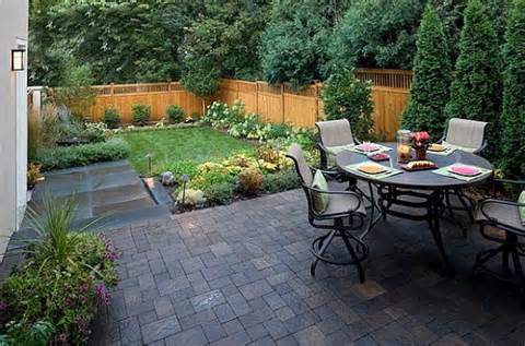 small-backyard-patio-landscape-ideas-93_17 Малък двор двор пейзаж идеи