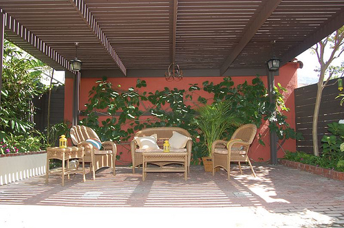 small-covered-patio-design-ideas-97 Малки покрити идеи за дизайн на вътрешния двор