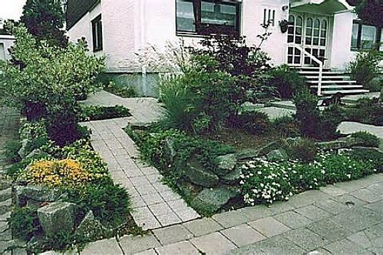 small-front-yard-landscaping-ideas-on-a-budget-23_18 Малък преден двор озеленяване идеи на бюджет
