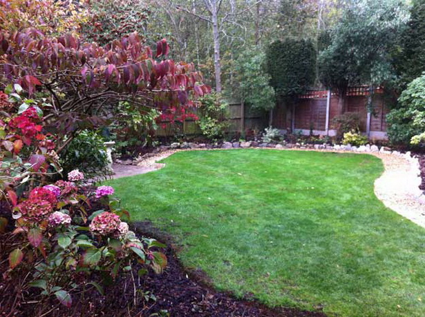small-garden-design-ideas-uk-67_10 Малка градина дизайн идеи Великобритания