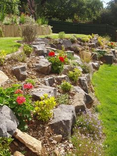 small-garden-rockery-designs-92_5 Малка градинска алпинеум дизайн