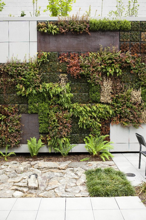 small-garden-wall-designs-74 Малки градински стенни дизайни