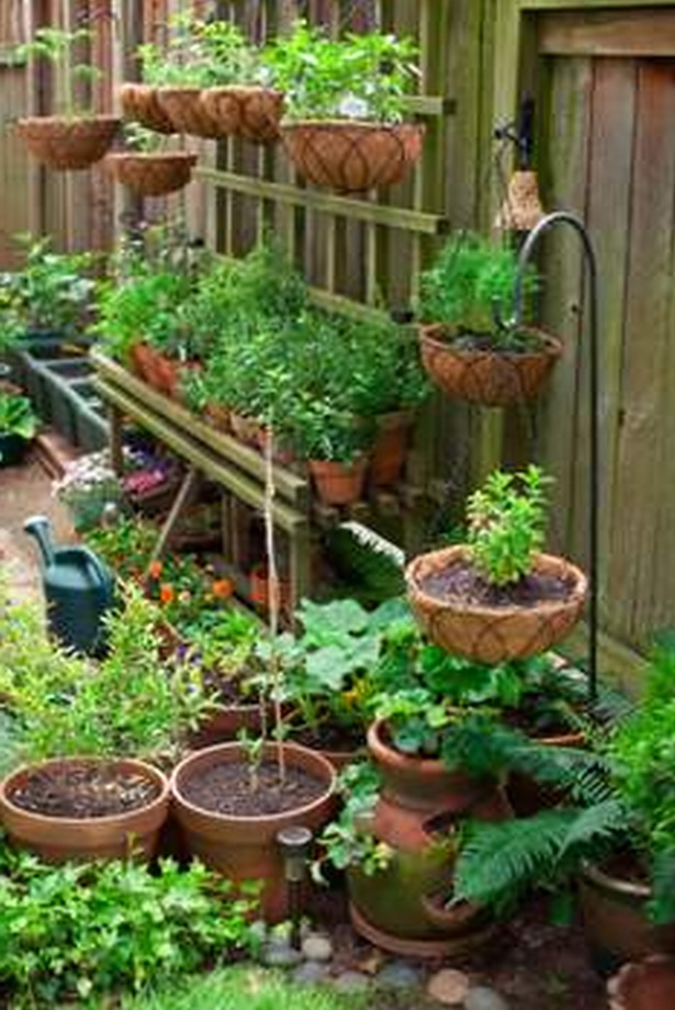small-outdoor-garden-ideas-60_15 Малки идеи за външна градина