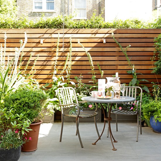 small-patio-garden-ideas-55_16 Малък вътрешен двор градински идеи