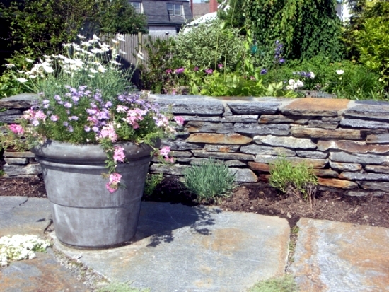 stone-wall-garden-ideas-81 Каменна стена градински идеи