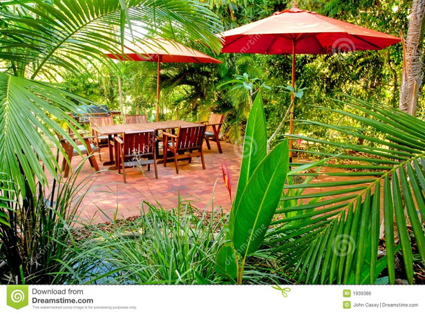 tropical-backyard-gardens-03_18 Тропически двор градини