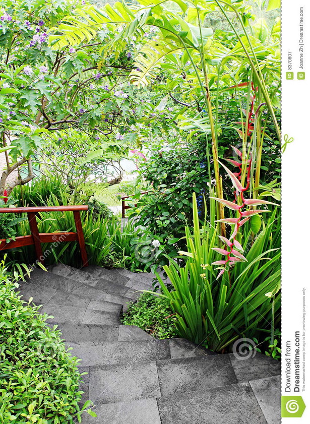 tropical-garden-design-for-small-spaces-17_9 Дизайн на тропическа градина за малки пространства