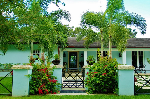 tropical-landscaping-ideas-for-front-yard-53_9 Тропически идеи за озеленяване на предния двор