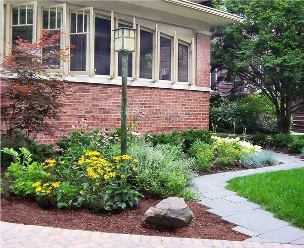 urban-front-yard-landscaping-ideas-04_14 Градски преден двор идеи за озеленяване