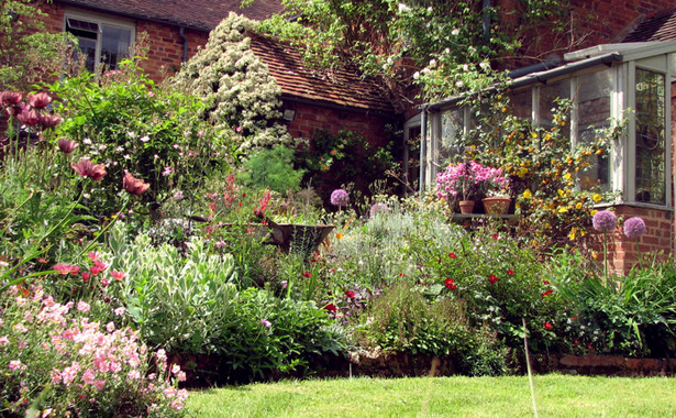 victorian-cottage-garden-77 Викторианска вила градина