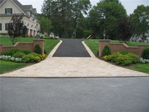 asphalt-driveway-design-ideas-41_9 Идеи за дизайн на асфалтова алея