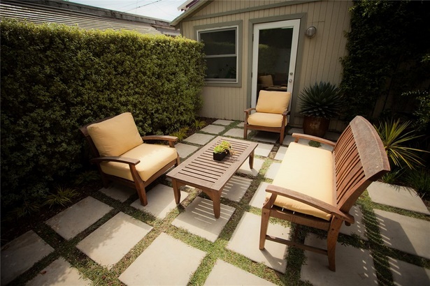backyard-patios-for-small-yards-34_17 Двор дворове за малки дворове