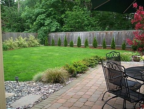 backyard-simple-landscaping-ideas-37_11 Заден двор прости идеи за озеленяване