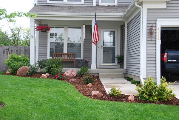easy-landscaping-ideas-for-a-front-yard-23_19 Лесни идеи за озеленяване на предния двор
