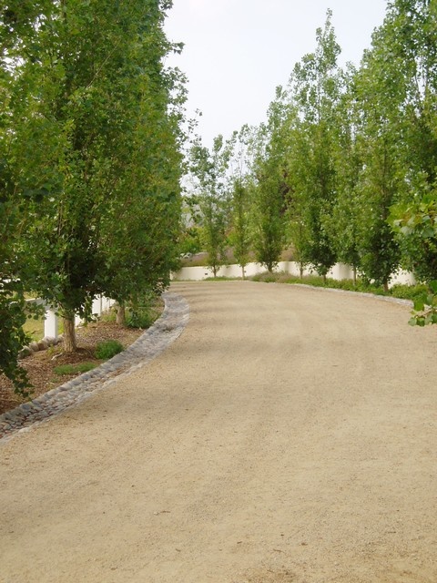 long-driveway-landscaping-ideas-08_17 Дълги идеи за озеленяване на алеята