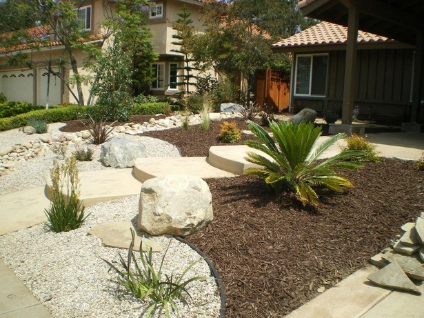 low-maintenance-backyard-landscape-design-87_20 Ниска поддръжка заден двор ландшафтен дизайн