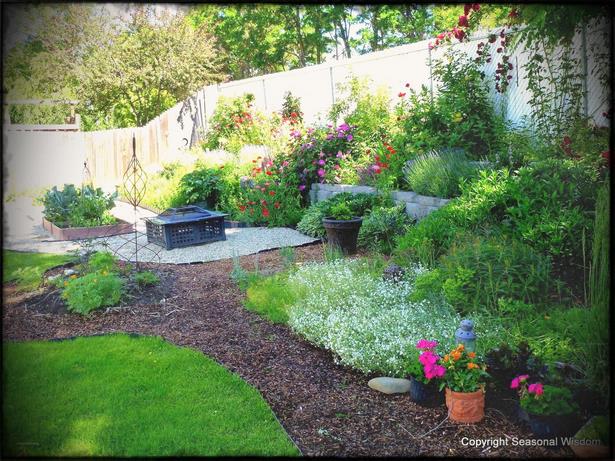 beautiful-backyard-flower-gardens-57_8 Красиви градини с цветя в задния двор
