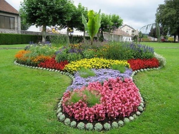 beautiful-small-flower-gardens-44_2 Красиви малки цветни градини