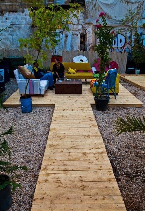 cheap-and-easy-patio-floor-ideas-24_15 Евтини и лесни идеи за вътрешен двор