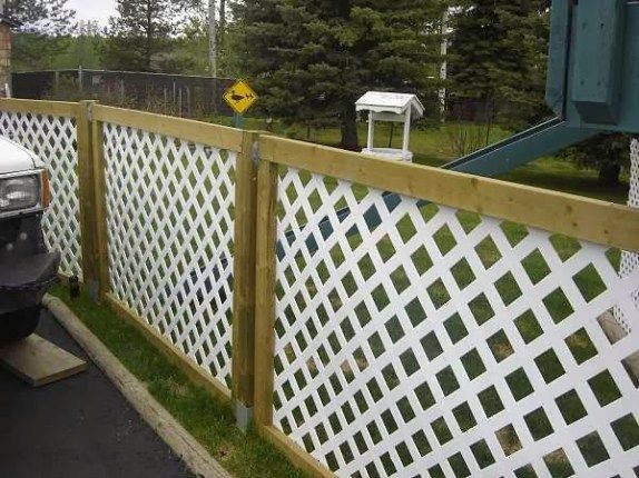Евтини идеи за ограда за задния двор