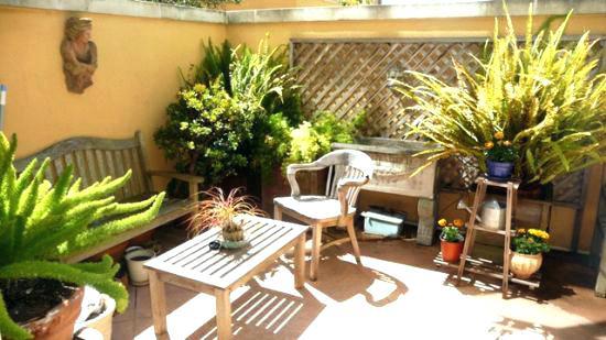 decorate-small-patio-area-22_8 Украсете малък вътрешен двор