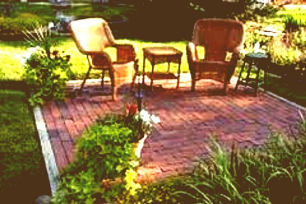 inexpensive-small-patio-ideas-33 Евтини малки идеи за вътрешен двор