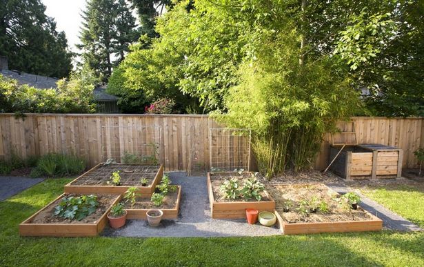 simple-cheap-backyard-landscaping-65_10 Обикновено евтини задния двор озеленяване