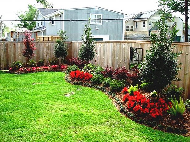 small-backyard-flower-beds-93 Малки цветни лехи в задния двор
