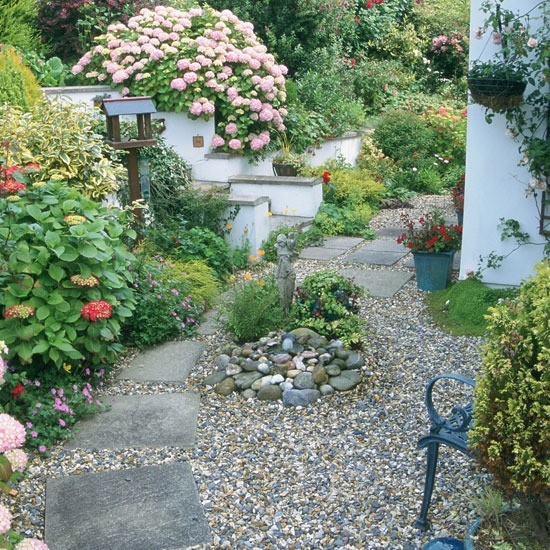 small-country-garden-designs-84_16 Малки градински дизайни