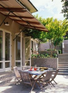 small-covered-patio-designs-09_12 Малък покрит вътрешен двор