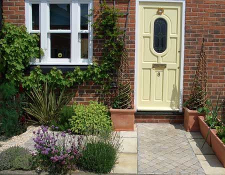 small-front-garden-ideas-terraced-house-99 Малка предна градина идеи терасовидна къща