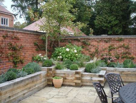 small-walled-garden-design-84_17 Малък стенен градински дизайн