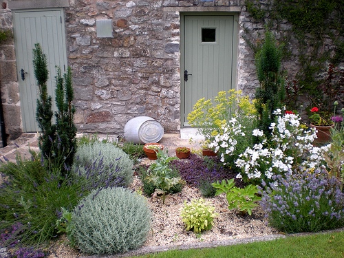 small-walled-garden-ideas-12_13 Малки градински идеи