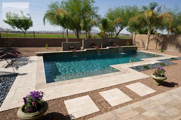 small-yard-pool-landscaping-54_10 Малък двор басейн озеленяване