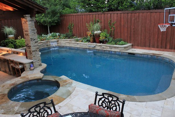 small-yard-pool-landscaping-54_13 Малък двор басейн озеленяване