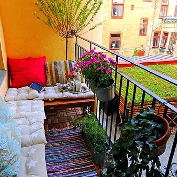 decorating-ideas-for-a-small-apartment-patio-27_14 Декориране на идеи за малък апартамент вътрешен двор