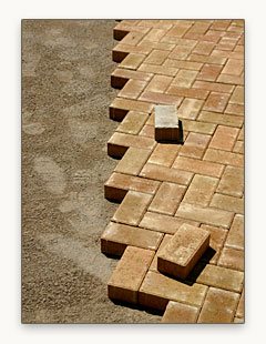 do-it-yourself-brick-pavers-39_15 Направи Си Сам тухлени павета