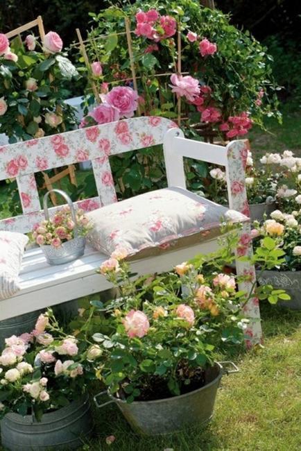 garden-bench-decorating-ideas-46_13 Градинска пейка декоративни идеи
