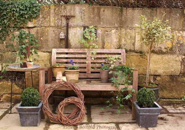 garden-bench-decorating-ideas-46_9 Градинска пейка декоративни идеи