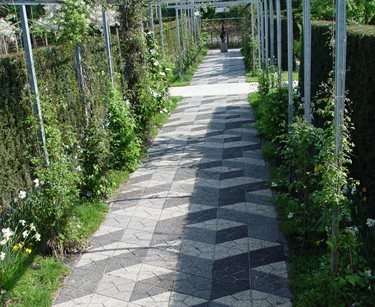 ideas-for-landscaping-with-pavers-66_12 Идеи за озеленяване с павета