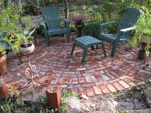 landscaping-around-brick-patio-80 Озеленяване около тухла вътрешен двор