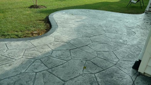 paint-concrete-patio-to-look-like-stone-59_18 Боядисайте бетонния двор, за да изглежда като камък